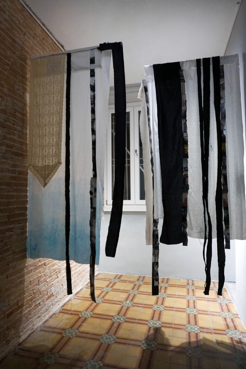 Vista dell'installazione ambientale di "Le tende", Fondazione Giuseppe Siotto, Cagliari, 2020.
Collezione Fondazione Siotto.
Ph: Francesca Ledda
